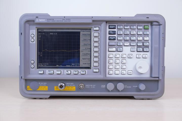 Анализатор спектра Agilent E4400B